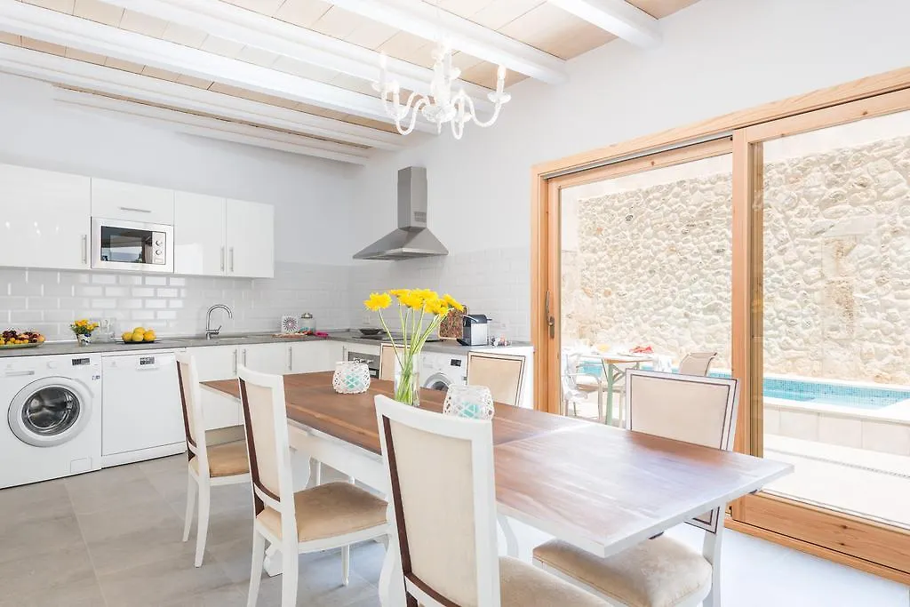 Can Diana Campanet Villa